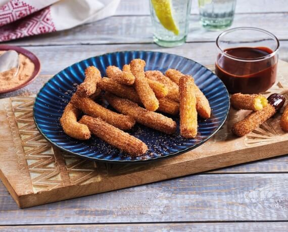 Churros mit Chili-Schokoladensoße