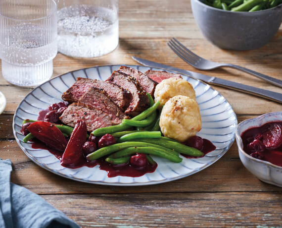 Rinderfilet mit Kirsch-Rotwein-Sauce