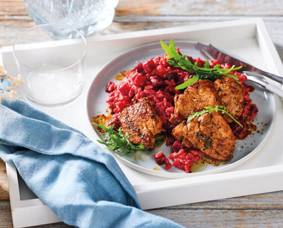 Mariniertes Schweinefilet mit Rote Bete Risotto