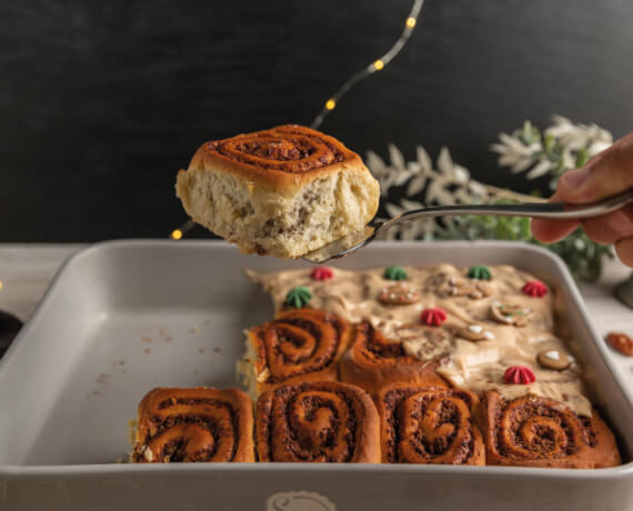 Weihnachts-Nussschnecken mit Zimt-Frosting