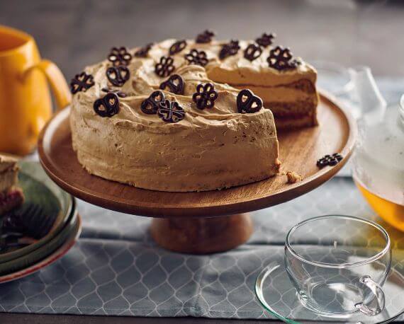 Espressotorte mit Himbeeren