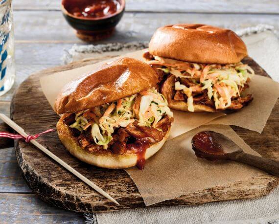 Pulled-Chicken-Burger mit Barbecuesauce