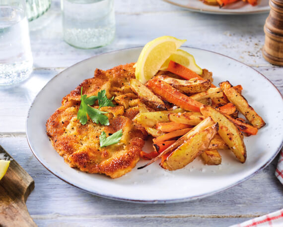 Klassisches Wiener Schnitzel mit Pommes