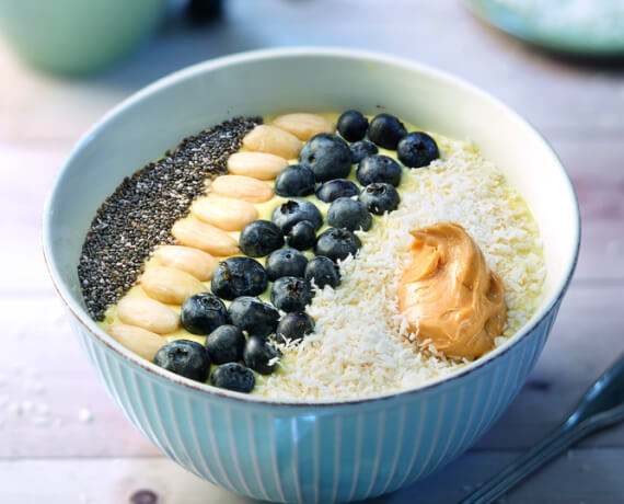 Bananen-Mango-Smoothie-Bowl