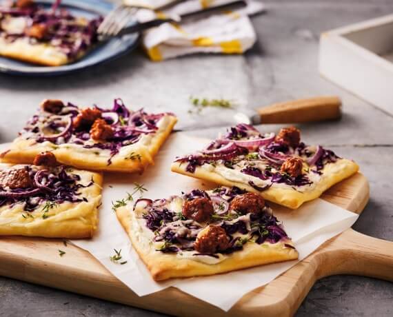 Vegane Rotkohlpizza Bianca