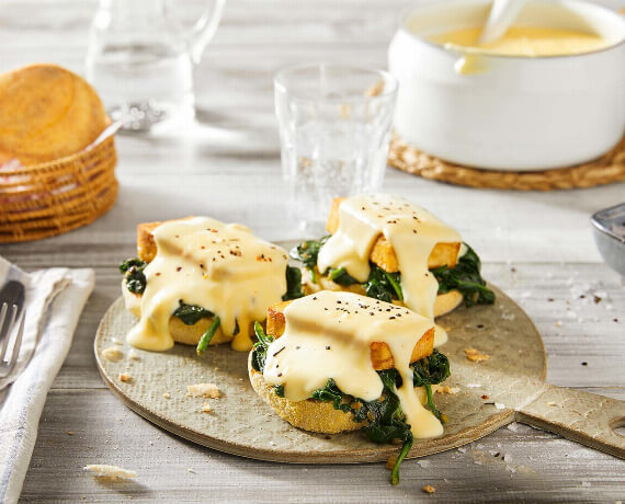 Tofu Benedict mit veganer Hollandaise