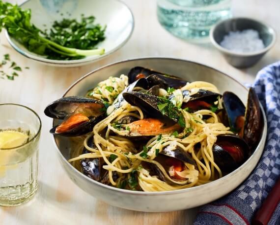 Spaghetti mit Miesmuscheln in Weißweinsoße