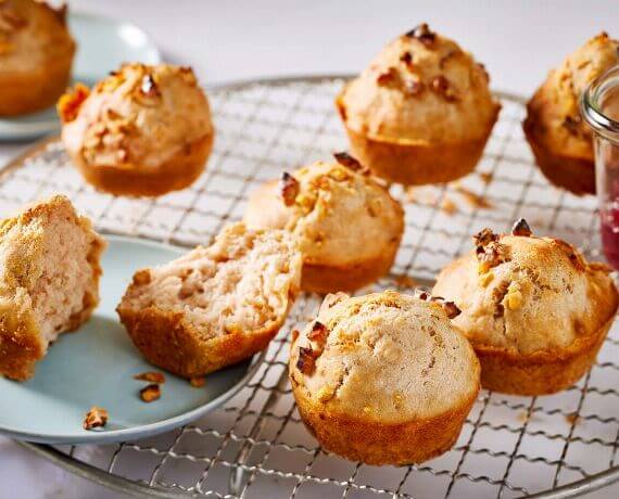 Dinkel-Brotmuffins mit Walnüssen