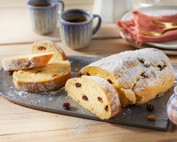 Veganer Stollen mit Marzipan