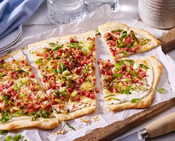 Flammkuchen Elsässer Art