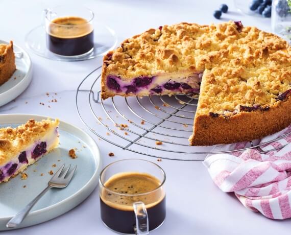 Streusel-Käsekuchen mit Heidelbeeren