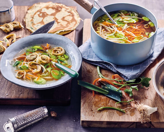 Gemüsesuppe mit Flädle