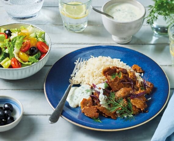 Veganer Gyros-Teller mit Seitan