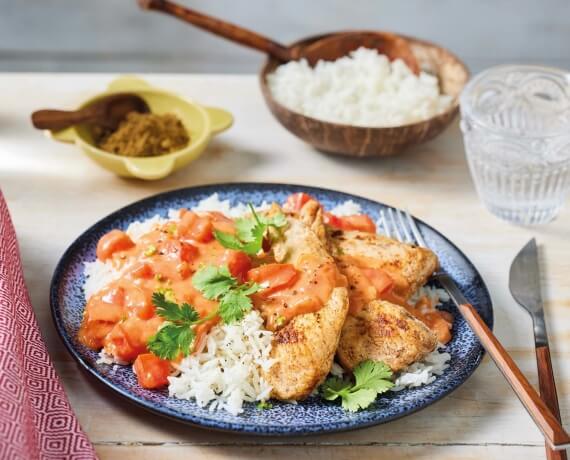 Chicken Tikka Masala mit Basmati-Reis und Koriander