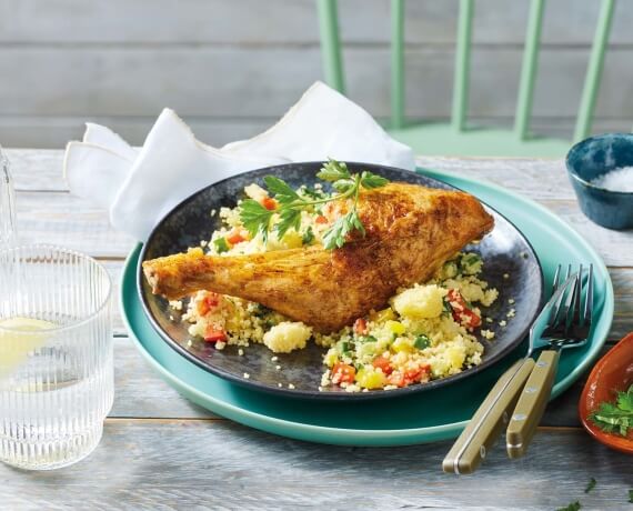 Hähnchenschenkel aus dem Ofen mit Couscous-Salat