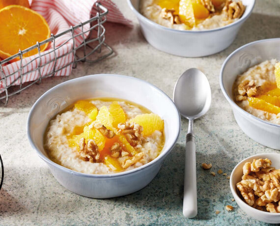 Porridge mit Orangen und Walnüssen