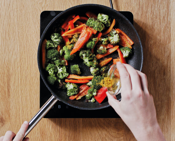 Hähnchencurry mit Brokkoli und Reis - Schritt 5