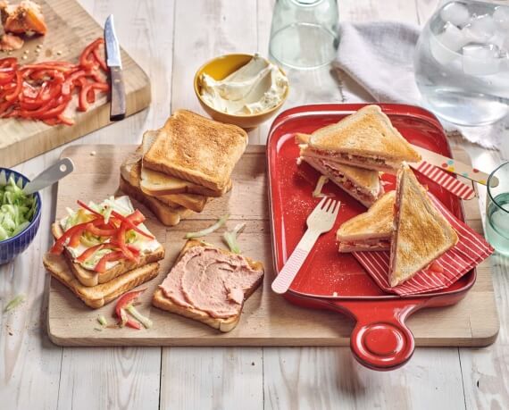 Paprika-Teewurst-Sandwich