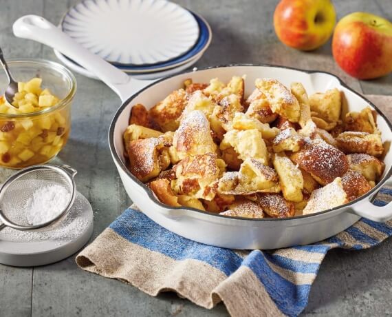 Kaiserschmarrn mit Apfelkompott