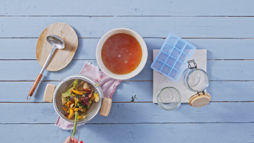 Dies ist Schritt Nr. 3 der Anleitung, wie man das Rezept Gemüsebrühe Grundrezept zubereitet.