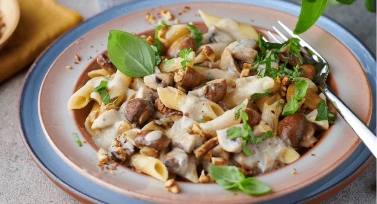 Pasta in cremiger Pilzsauce mit Sojadrink