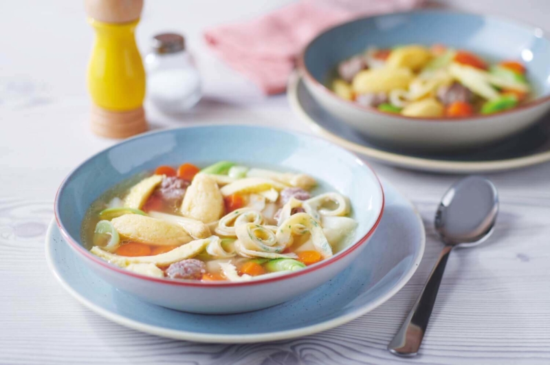 Suppe mit Gemüsebrühe kochen – Boullion oder Fond?