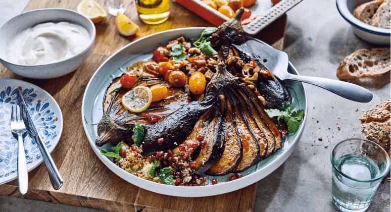 Fächer Aubergine mit dreierlei Toppings