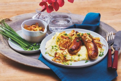 Schale mit warmer Speise