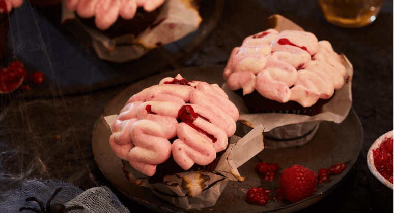 Gehirn-Schokomuffins
mit Frischkäse und Himbeerkonfitüre