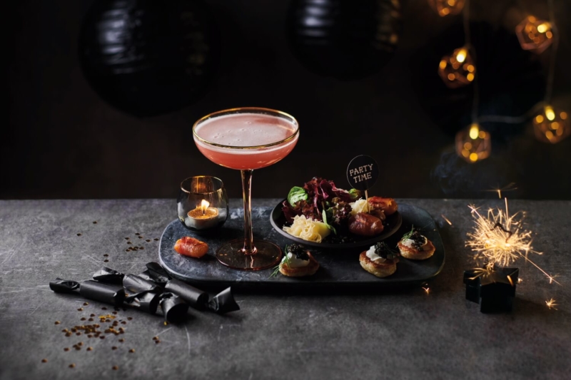 Tischplatte mit Silvester Fingerfood