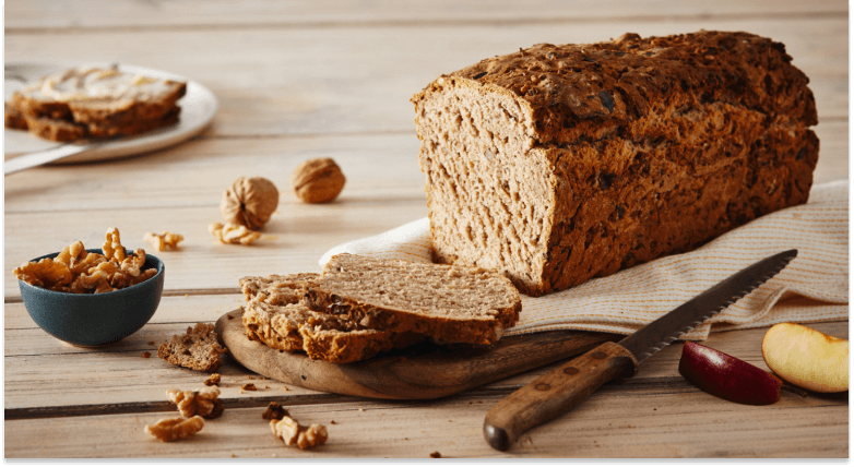 Schnelles Brot-Rezept mit Apfel und Walnüssen