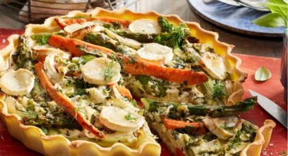 Quiche mit Frühlingsgemüse, grünem Spargel und Ziegenkäse