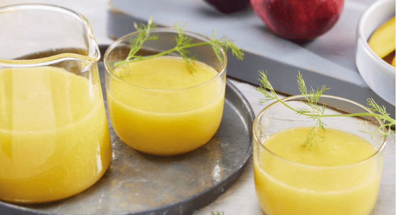 Grüner Fenchel-Apfel-Smoothie mit Mango
