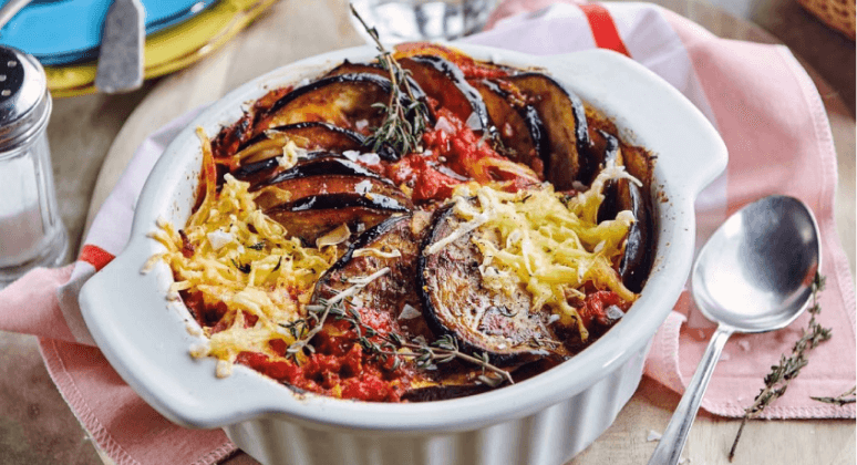 Veganes Moussaka mit 
Auberginen und Tomaten