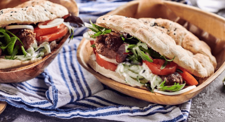 Timos veganes Festival-Sandwich mit veganen Burger Pattys