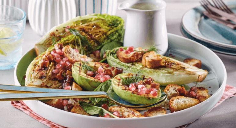 Gegrillter ROmana-Salat mit Räuchertofu