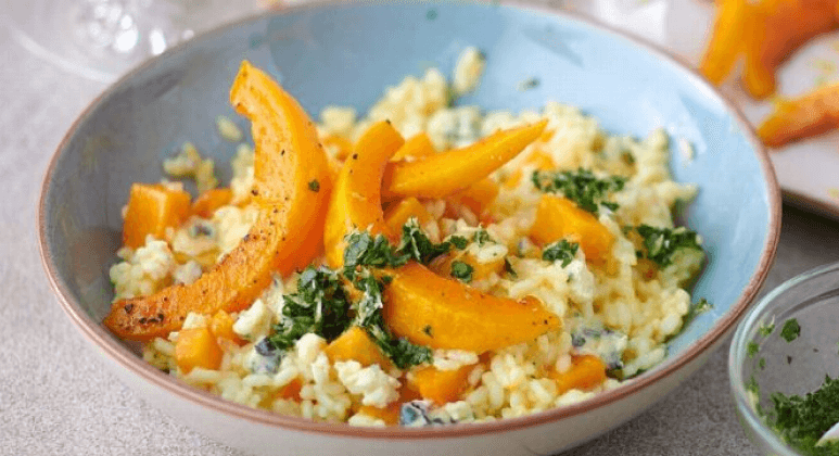 Kürbisrisotto mit Gorgonzola und Gremolata-Kräutermischung
