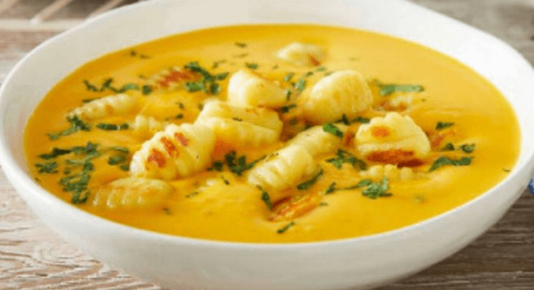 Cremiger Gnocchi-Eintopf mit Butternut-Kürbis