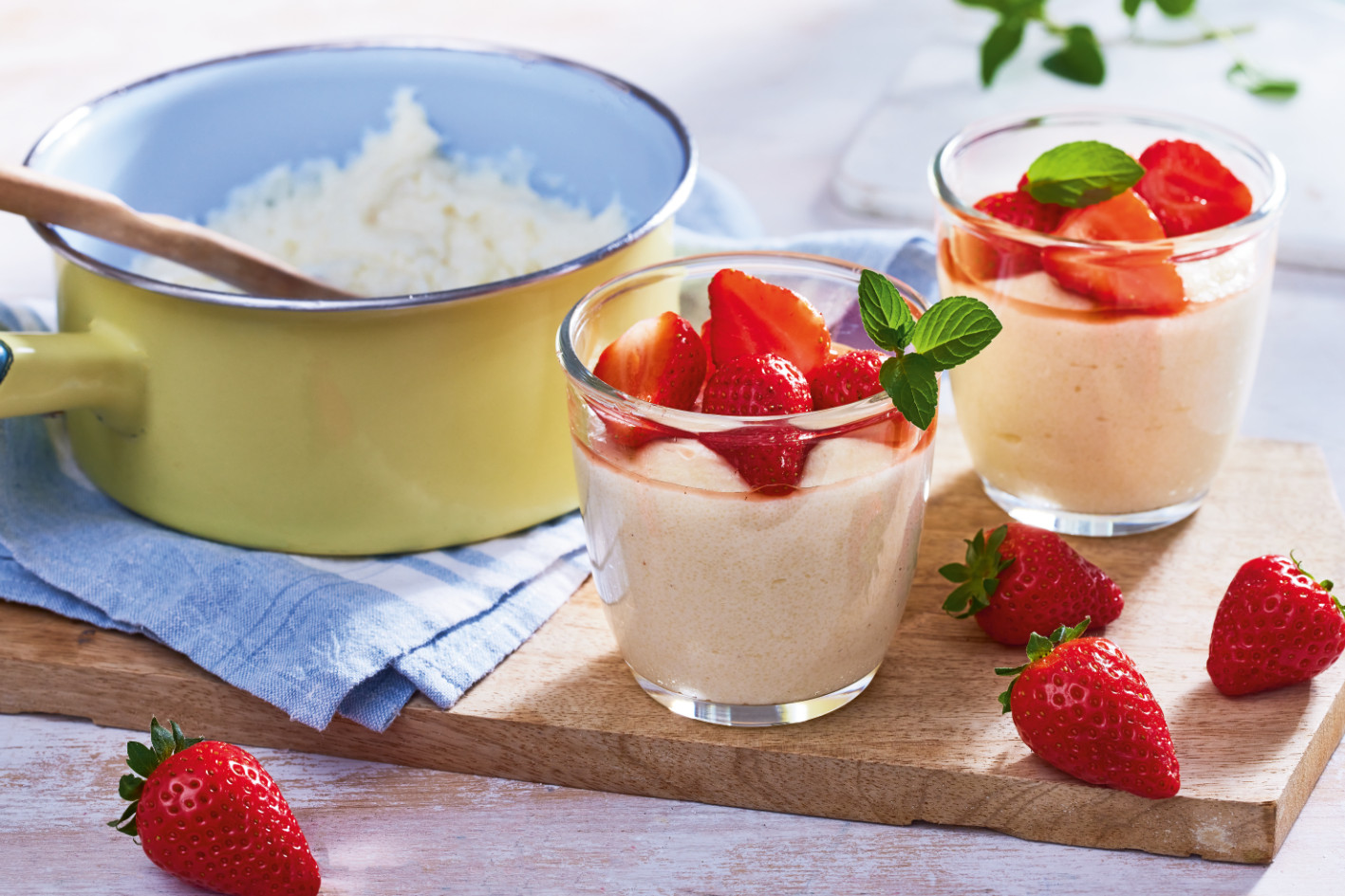 Dessert mit Beeren