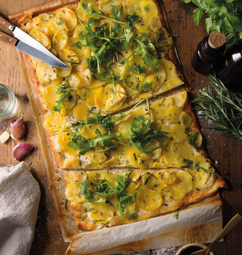 [Schnell &amp; einfach] Kartoffel-Rosmarin-Pizza mit Petersilien-Knoblauch ...
